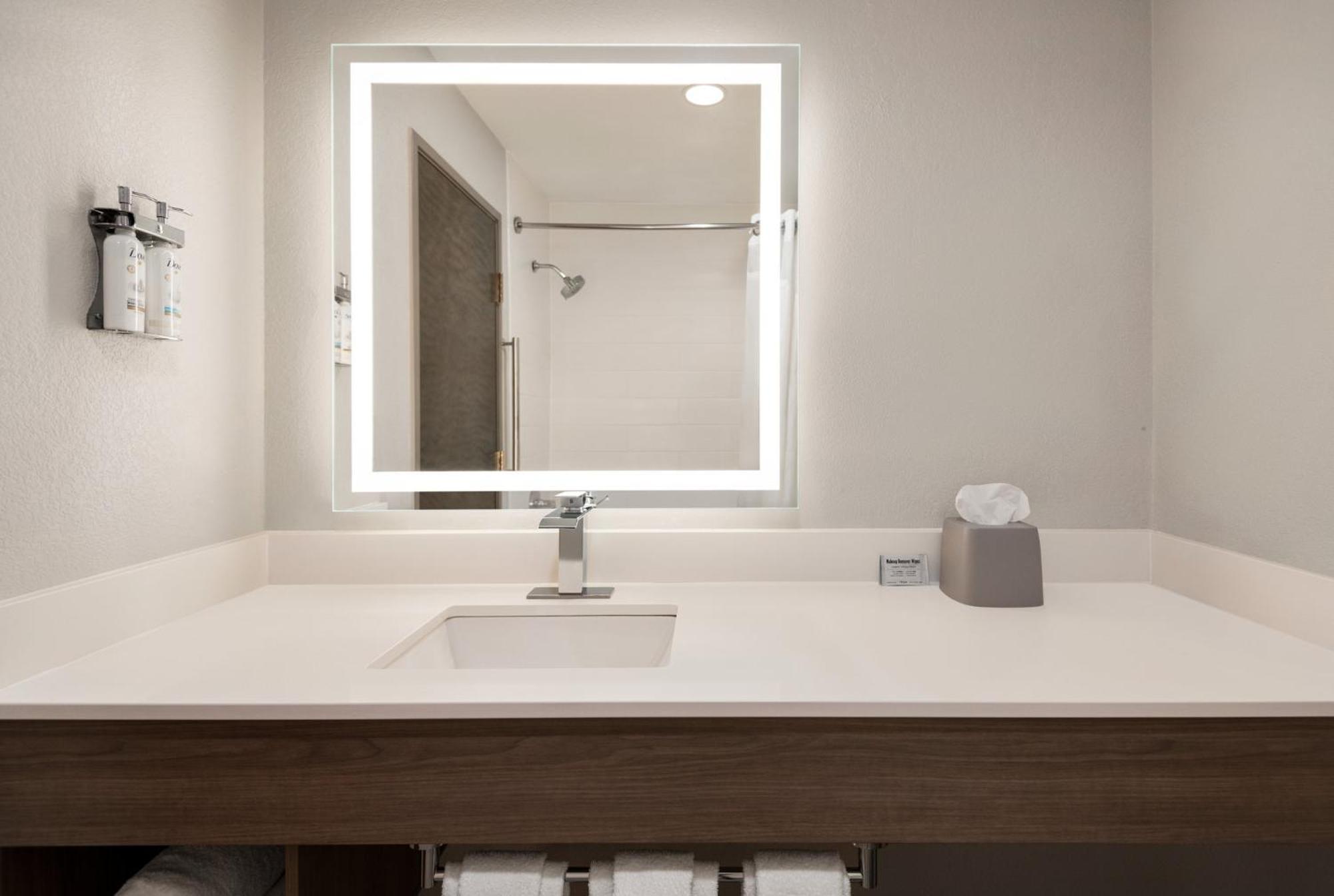 Holiday Inn Express Morgantown By Ihg Eksteriør bilde