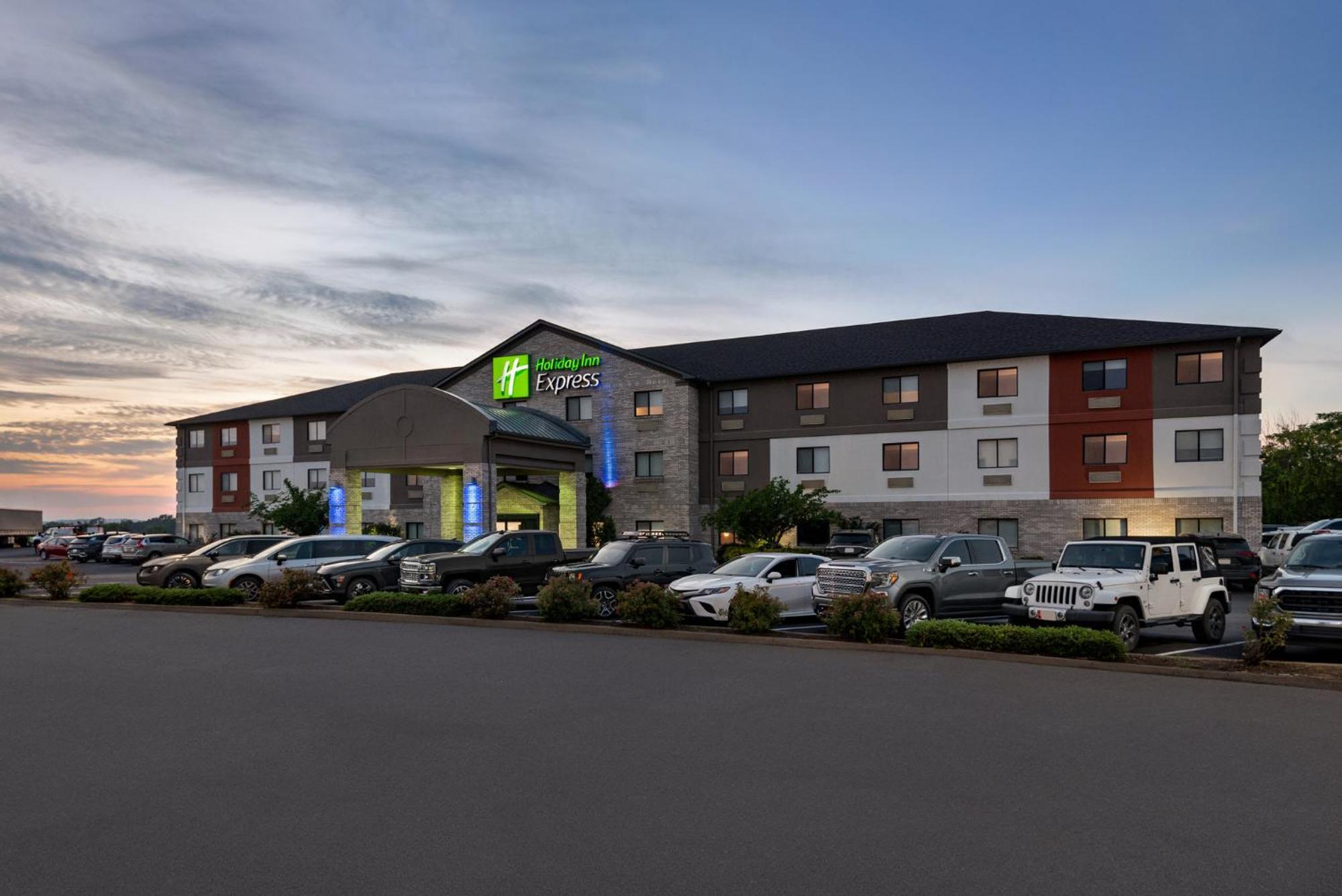 Holiday Inn Express Morgantown By Ihg Eksteriør bilde