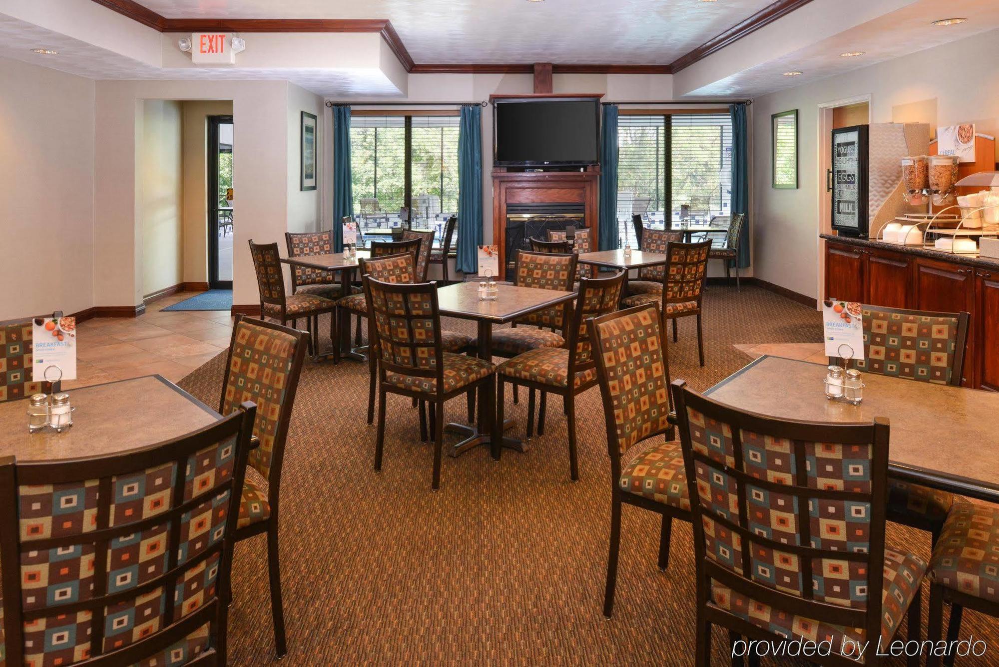 Holiday Inn Express Morgantown By Ihg Eksteriør bilde